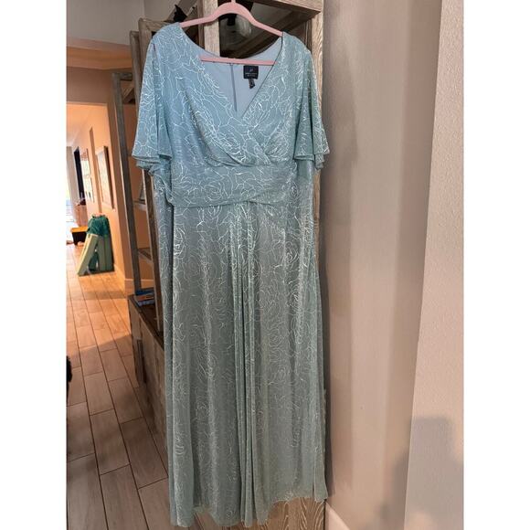 Adrianna Papell Metallic Mesh Draped Gown 24W Sea Glass - Picture 4 of 8